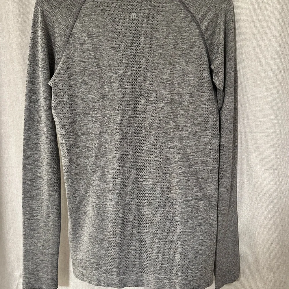 Swiftly Tech Long-Sleeve Shirt 2.0 - Picture 2 of 6